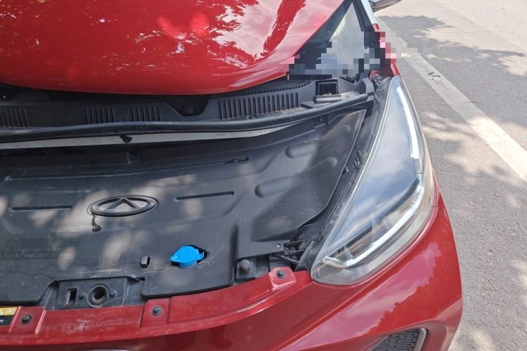 Used Chery QQ Little Ant 2021 150 000 Yuan "Ant Fan" Edition New Ant Cool Version Lithium-Ion Battery Engine Bay Left