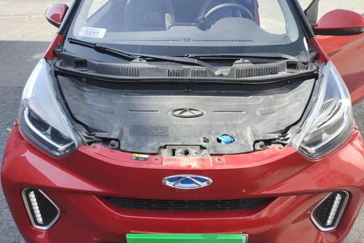 Used Chery QQ Little Ant 2021 200 000 Yuan "Ant Fan" Edition Energized Version NMC Lithium Battery 301 km Engine Bay