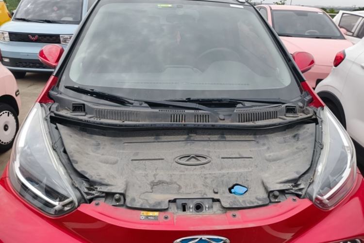 Used Chery QQ Little Ant 2021 200 000 Yuan "Ant Fan" Edition Energized Version NMC Lithium Battery 301 km Engine Bay