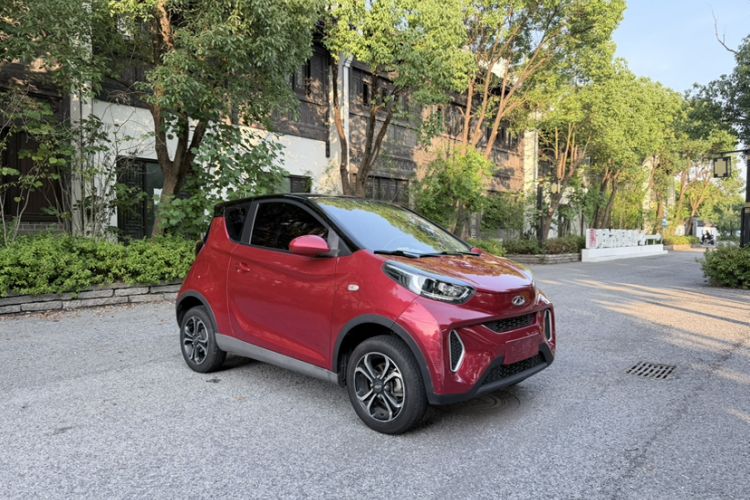 Used Chery QQ Little Ant 2021 150 000 Yuan Ant Fan Edition New Ant Cool Version Lithium Iron Phosphate Exterior 3