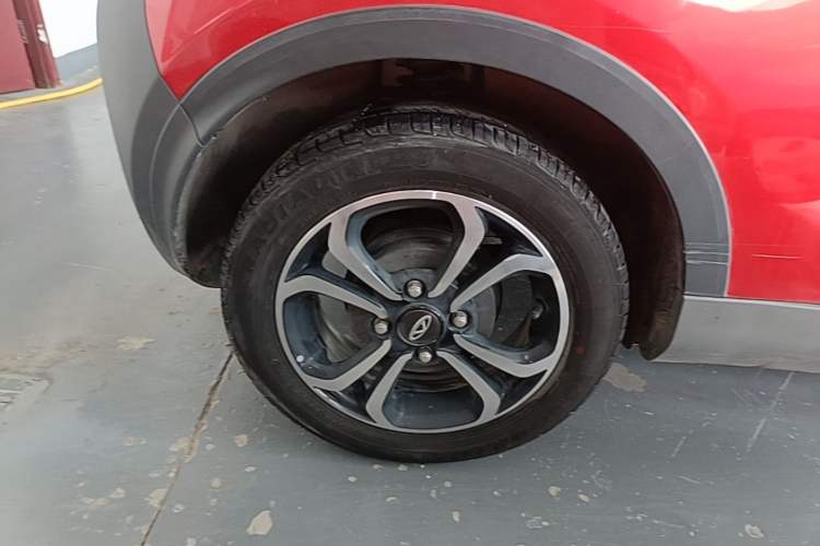 Used Chery QQ Little Ant 2021 200 000 Yuan "Ant Fan" Edition Energized Version NMC Lithium Battery 301 km Exterior 5