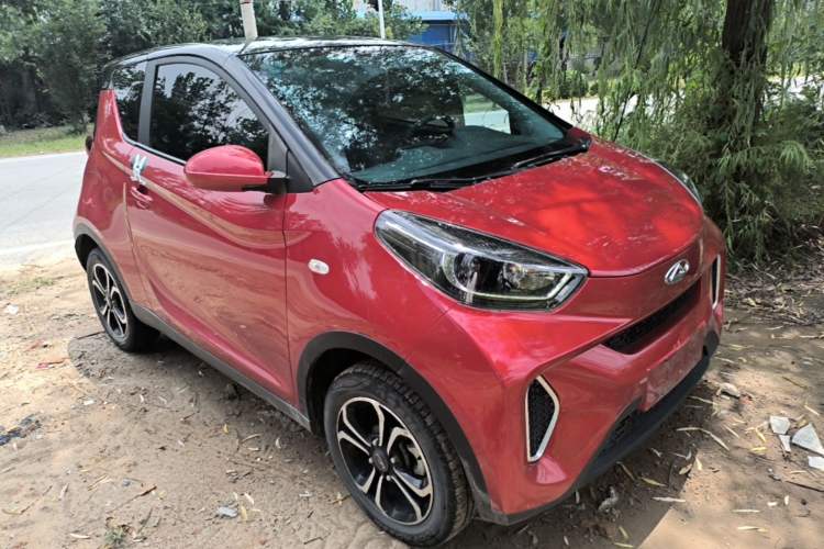 Used Chery QQ Little Ant 2021 150 000 Yuan "Ant Fan" Edition New Ant Cool Version Lithium-Ion Battery Front Right 45 Deg