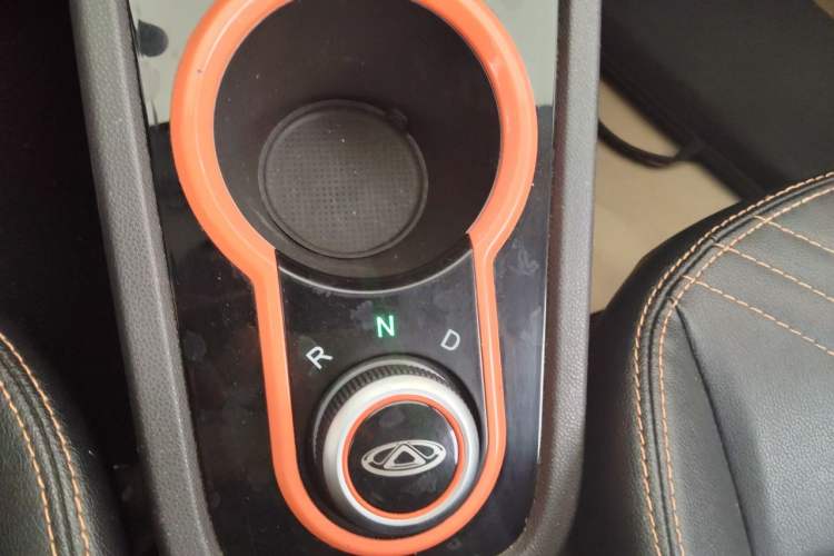 Used Chery QQ Little Ant 2021 150 000 Yuan "Ant Fan" Edition New Ant Cool Version Lithium-Ion Battery Gear Lever