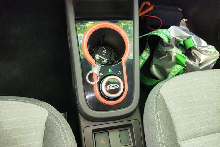 Used Chery QQ Little Ant 2021 150 000 Yuan Ant Fan Edition Ant Cool Version Lithium Iron Phosphate Gear Lever