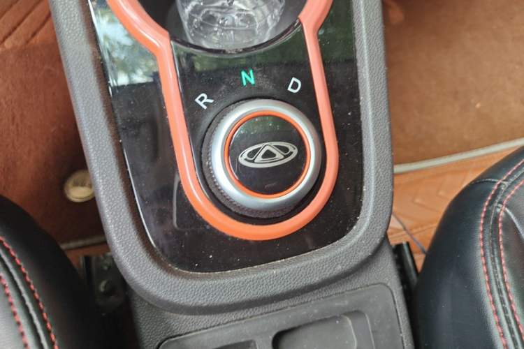 Used Chery QQ Little Ant 2021 150 000 Yuan "Ant Fan" Edition New Ant Cool Version Lithium-Ion Battery Gear Lever