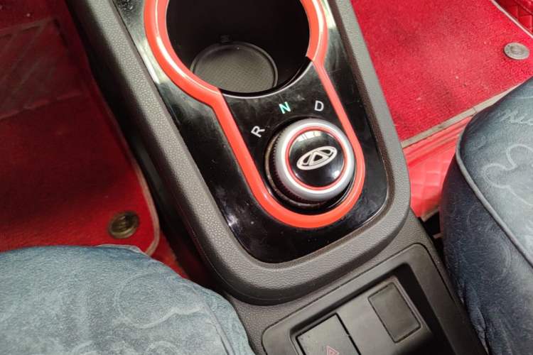 Used Chery QQ Little Ant 2021 150 000 Yuan "Ant Fan" Edition Ant Cool Version with Ternary Lithium Gear Lever