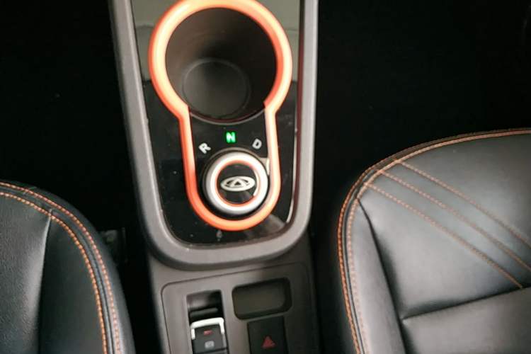 Used Chery QQ Little Ant 2021 200 000-Yuan Ant Fan Edition Energetic Version NMC Lithium Battery 301 km Gear Lever