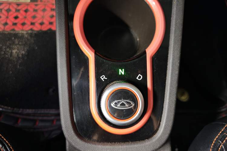 Used Chery QQ Little Ant 2021 200 000-Yuan Ant Fan Edition Talent Version NMC Battery 408 km续航 Gear Lever