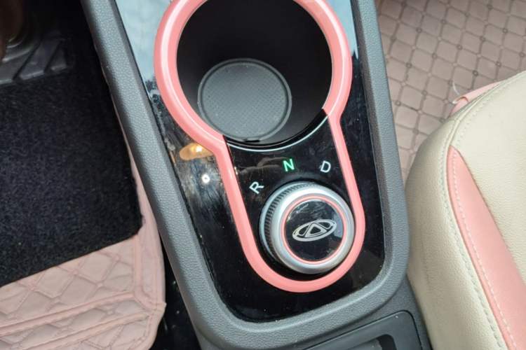 Used Chery QQ Little Ant 2021 200 000-Yuan Ant Fan Edition Talent Version NMC Battery 408 km续航 Gear Lever
