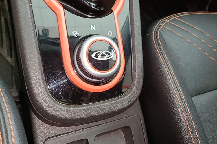 Used Chery QQ Little Ant 2021 200 000 Yuan "Ant Fan" Edition Energized Version NMC Lithium Battery 301 km Gear Lever