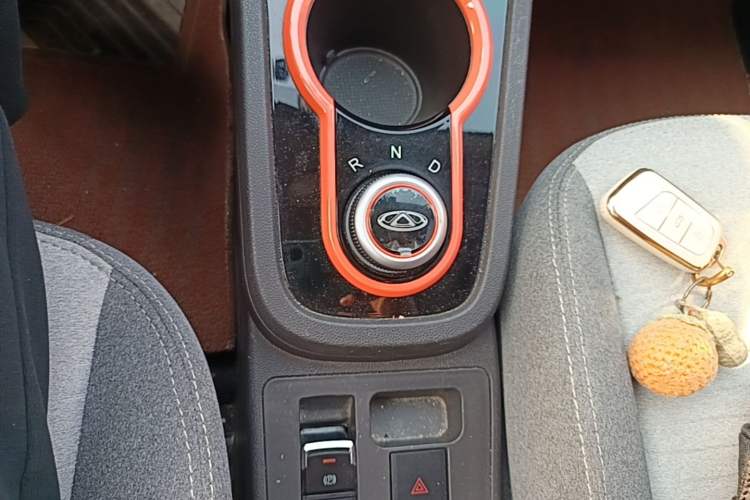 Used Chery QQ Little Ant 2021 150 000 Yuan Ant Fan Edition Ant Stylish Version Lithium-Ion Battery Gear Lever