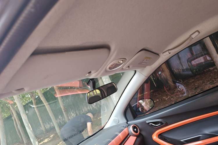 Used Chery QQ Little Ant 2021 150 000 Yuan "Ant Fan" Edition New Ant Cool Version Lithium-Ion Battery Headliner