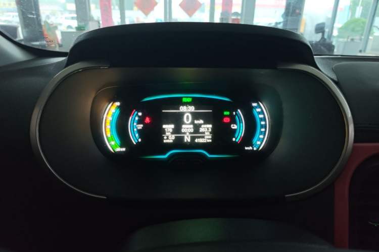 Used Chery QQ Little Ant 2021 150 000 Yuan "Ant Fan" Edition Ant Cool Version with Ternary Lithium Instrument Cluster