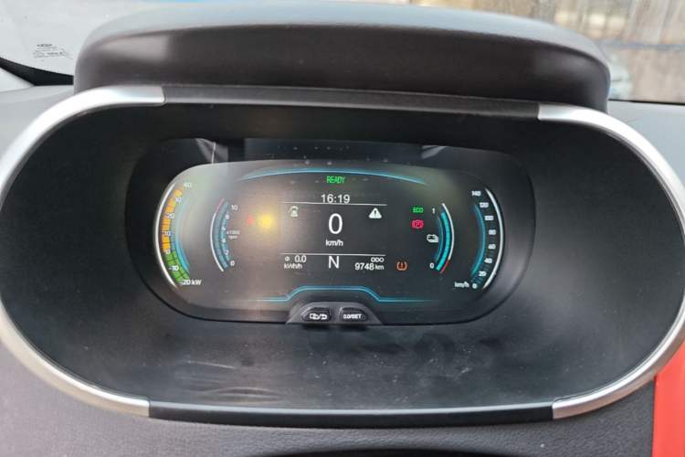 Used Chery QQ Little Ant 2021 150 000 Yuan Ant Fan Edition Ant Stylish Version Lithium-Ion Battery Instrument Cluster