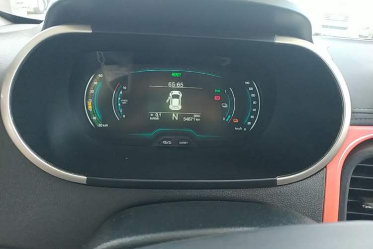 Used Chery QQ Little Ant 2021 200 000-Yuan Ant Fan Edition Energetic Version NMC Lithium Battery 301 km Instrument Cluster