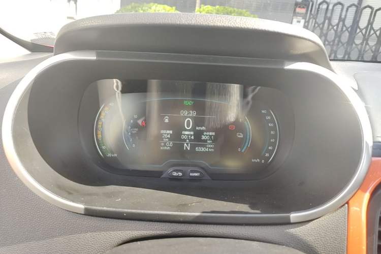 Used Chery QQ Little Ant 2021 200 000 Yuan "Ant Fan" Edition Energized Version NMC Lithium Battery 301 km Instrument Cluster