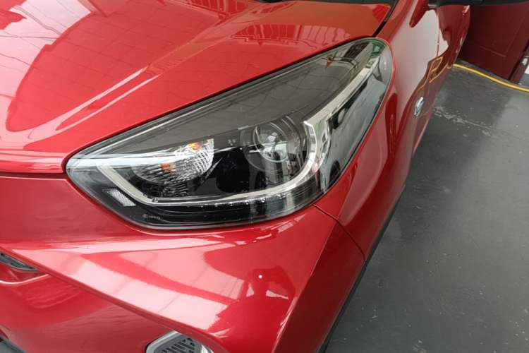 Used Chery QQ Little Ant 2021 200 000 Yuan "Ant Fan" Edition Energized Version NMC Lithium Battery 301 km Left Front Headlight