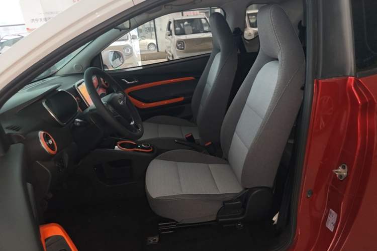 Used Chery QQ Little Ant 2021 150 000 Yuan "Ant Fan" Edition Ant Cool Version with Ternary Lithium Left Front Seat