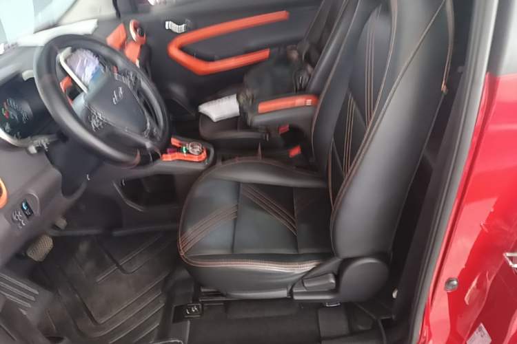 Used Chery QQ Little Ant 2021 150 000 Yuan "Ant Fan" Edition New Ant Cool Version Lithium-Ion Battery Left Front Seat