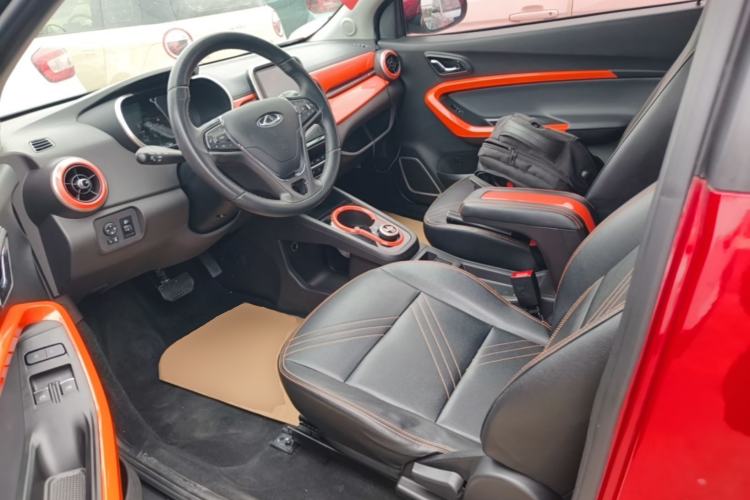 Used Chery QQ Little Ant 2021 200 000 Yuan "Ant Fan" Edition Energized Version NMC Lithium Battery 301 km Left Front Seat
