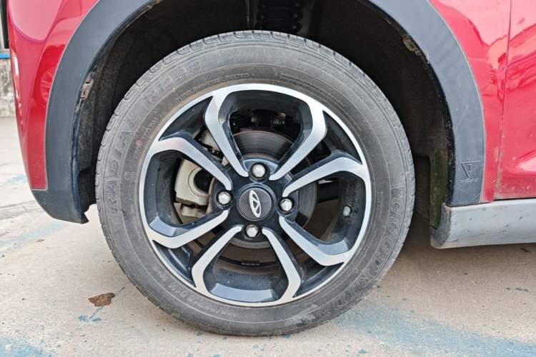 Used Chery QQ Little Ant 2021 150 000 Yuan Ant Fan Edition Ant Stylish Version Lithium-Ion Battery Left Front Wheel Hub