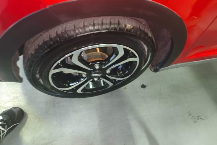 Used Chery QQ Little Ant 2021 Revised Version 150 000 Yuan Ant Fan Edition New Ant Cool Edition Lithium Iron Phosphate Left Front Wheel Hub