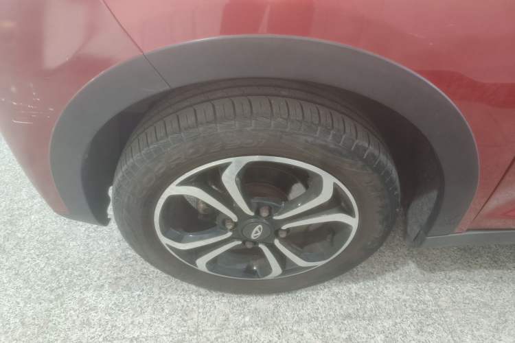Used Chery QQ Little Ant 2021 150 000 Yuan Ant Fan Edition Ant Cool Version Lithium Iron Phosphate Left Front Wheel Hub