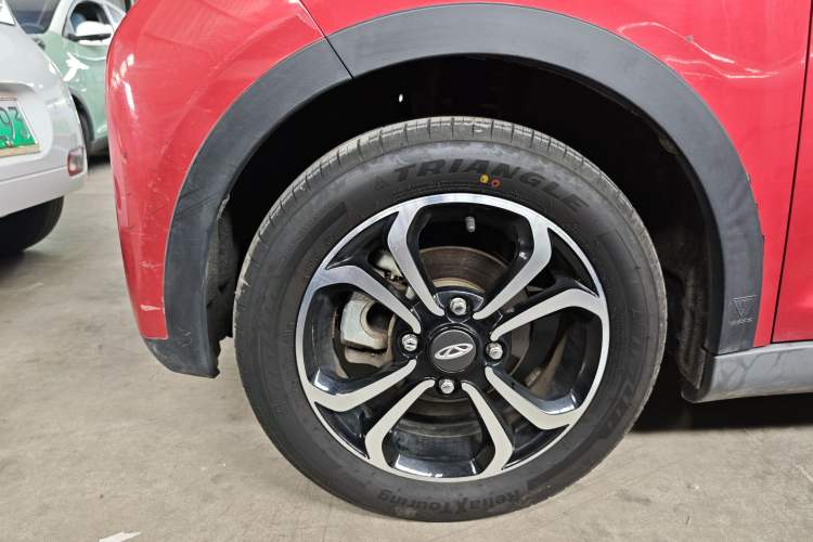 Used Chery QQ Little Ant 2021 200 000-Yuan Ant Fan Edition Talent Version NMC Battery 408 km续航 Left Front Wheel Hub