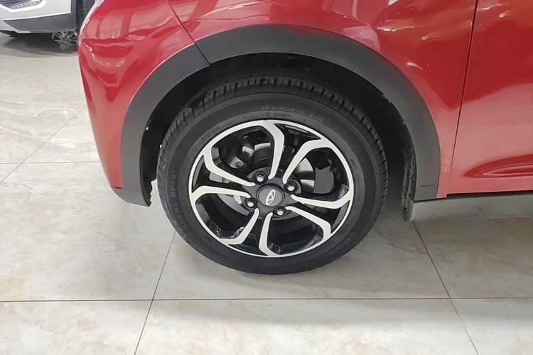 Used Chery QQ Little Ant 2021 150 000 Yuan Ant Fan Edition Ant Trend Version Lithium-Ion Battery Left Front Wheel Hub