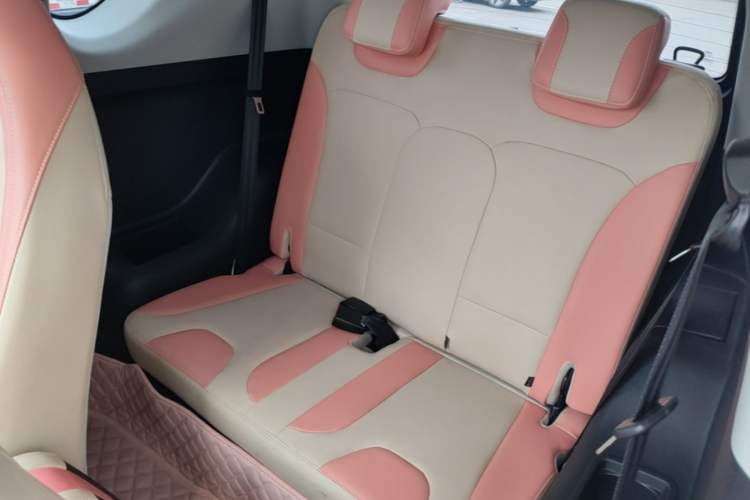Used Chery QQ Little Ant 2021 200 000-Yuan Ant Fan Edition Talent Version NMC Battery 408 km续航 Left Rear Seat