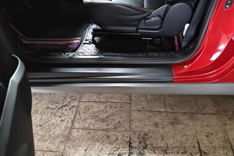 Used Chery QQ Little Ant 2021 150 000 Yuan Ant Fan Edition New Ant Cool Version Lithium Iron Phosphate Left Side Sill