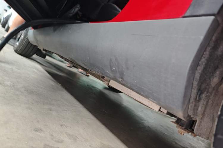 Used Chery QQ Little Ant 2021 200 000-Yuan Ant Fan Edition Talent Version NMC Battery 408 km续航 Left Side Sill