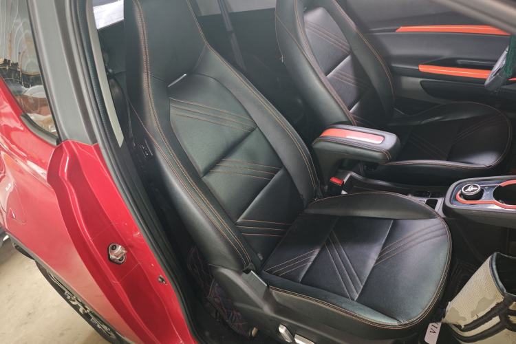 Used Chery QQ Little Ant 2021 200 000-Yuan Ant Fan Edition Talent Version NMC Battery 408 km续航 Right Front Seat
