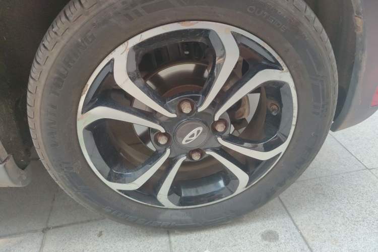 Used Chery QQ Little Ant 2021 150 000 Yuan Ant Fan Edition Ant Trend Version Lithium Iron Phosphate Right Front Wheel Hub