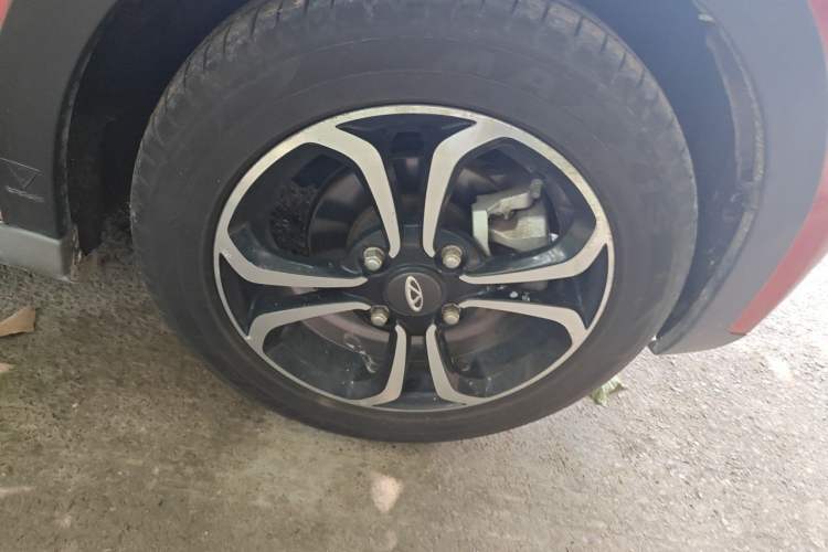 Used Chery QQ Little Ant 2021 150 000 Yuan "Ant Fan" Edition New Ant Cool Version Lithium-Ion Battery Right Front Wheel Hub