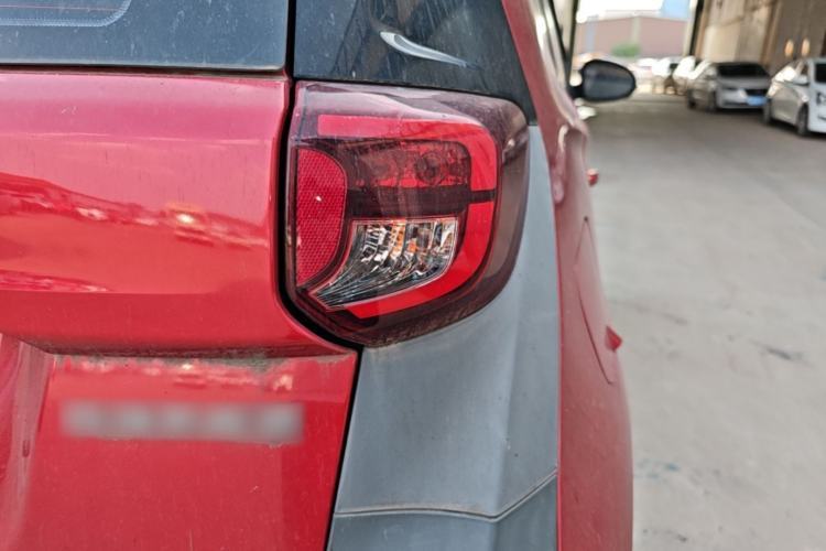 Used Chery QQ Little Ant 2021 150 000 Yuan Ant Fan Edition Ant Stylish Version Lithium-Ion Battery Right Rear Taillight
