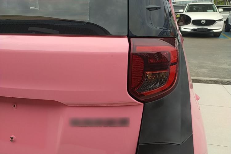 Used Chery QQ Little Ant 2021 150 000 Yuan "Ant Fan" Edition New Ant Cool Version Lithium-Ion Battery Right Rear Taillight