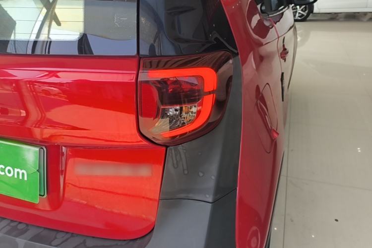 Used Chery QQ Little Ant 2021 200 000 Yuan "Ant Fan" Edition Energized Version NMC Lithium Battery 301 km Right Rear Taillight
