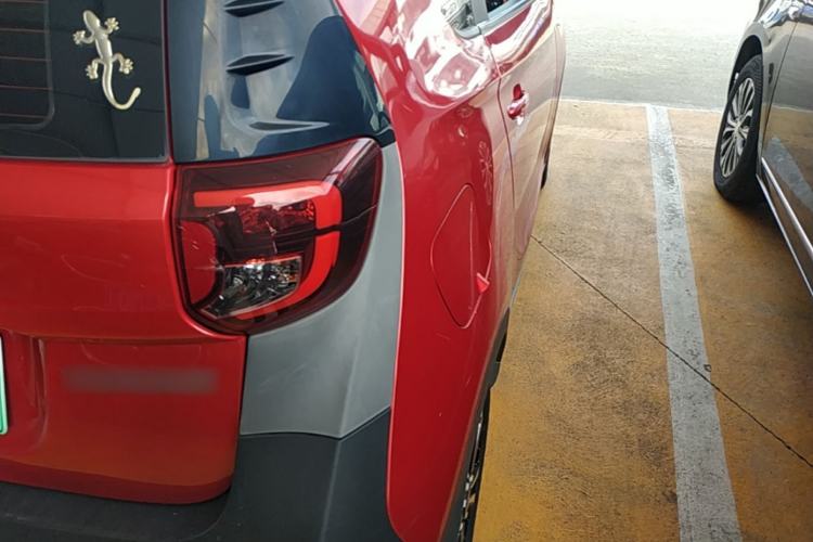 Used Chery QQ Little Ant 2021 200 000-Yuan Ant Fan Edition Energetic Version NMC Lithium Battery 301 km Right Rear Taillight