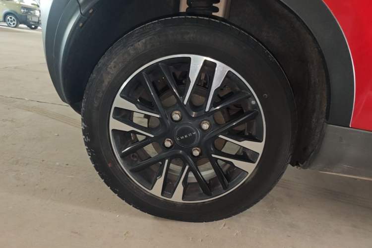 Used Chery QQ Little Ant 2021 200 000-Yuan Ant Fan Edition Talent Version NMC Battery 301 km Right Rear Wheel Hub