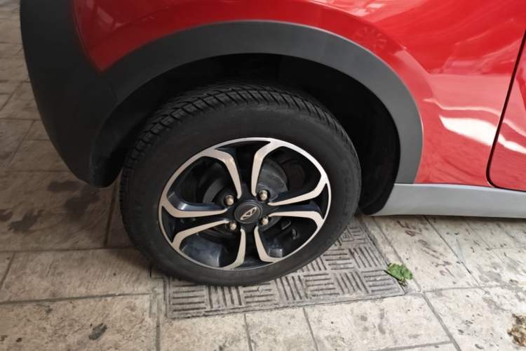 Used Chery QQ Little Ant 2021 150 000 Yuan Ant Fan Edition New Ant Cool Version Lithium Iron Phosphate Right Rear Wheel Hub