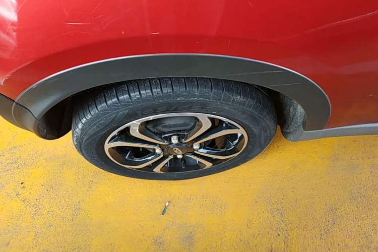 Used Chery QQ Little Ant 2021 200 000-Yuan Ant Fan Edition Energetic Version NMC Lithium Battery 301 km Right Rear Wheel Hub