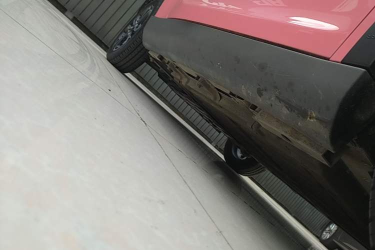 Used Chery QQ Little Ant 2021 150 000 Yuan "Ant Fan" Edition New Ant Cool Version Lithium-Ion Battery Right Side Sill