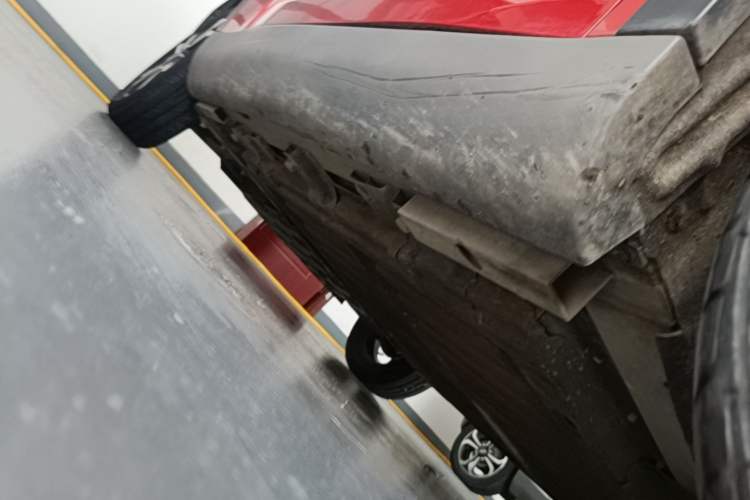 Used Chery QQ Little Ant 2021 200 000 Yuan "Ant Fan" Edition Energized Version NMC Lithium Battery 301 km Right Side Sill
