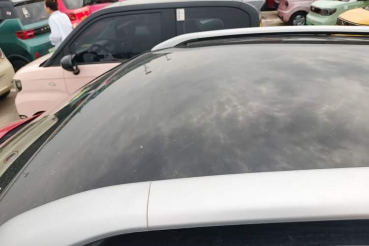 Used Chery QQ Little Ant 2021 200 000 Yuan "Ant Fan" Edition Energized Version NMC Lithium Battery 301 km Roof