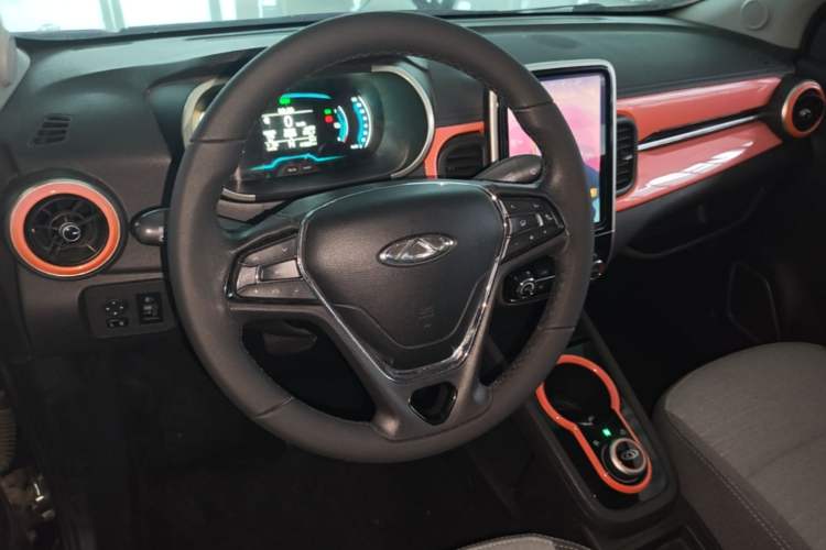 Used Chery QQ Little Ant 2021 150 000 Yuan "Ant Fan" Edition Ant Cool Version with Ternary Lithium Steering Wheel