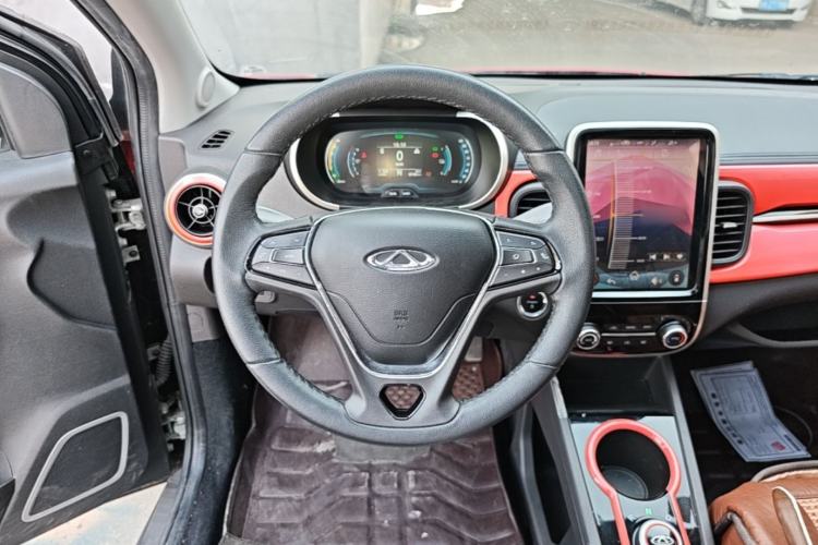 Used Chery QQ Little Ant 2021 150 000 Yuan Ant Fan Edition Ant Stylish Version Lithium-Ion Battery Steering Wheel
