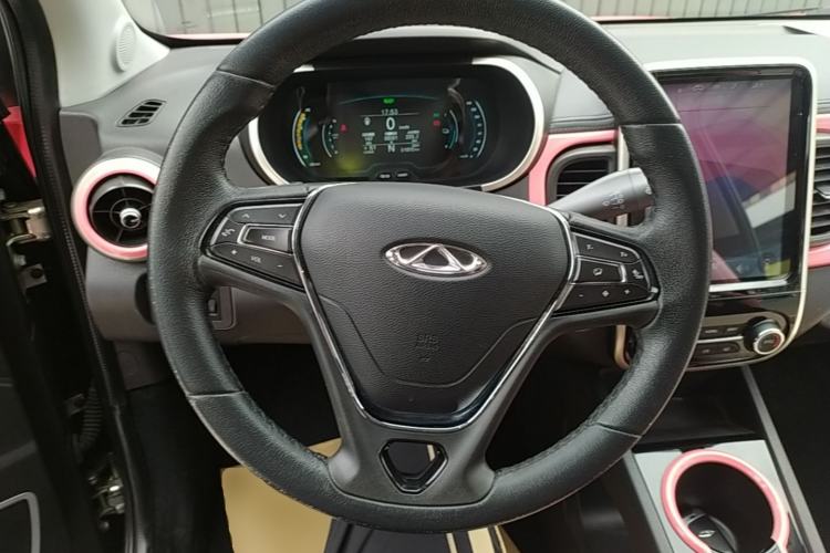 Used Chery QQ Little Ant 2021 150 000 Yuan "Ant Fan" Edition New Ant Cool Version Lithium-Ion Battery Steering Wheel