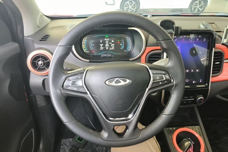 Used Chery QQ Little Ant 2021 200 000 Yuan "Ant Fan" Edition Energized Version NMC Lithium Battery 301 km Steering Wheel