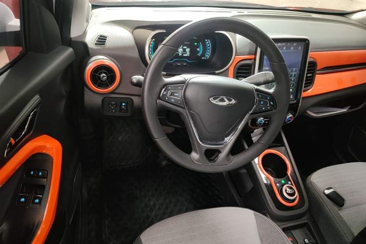Used Chery QQ Little Ant 2021 150 000 Yuan Ant Fan Edition Ant Cool Version Lithium Iron Phosphate Steering Wheel